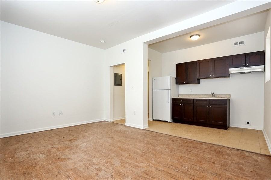 3407 Fairview Ave - Photo 3 of 14