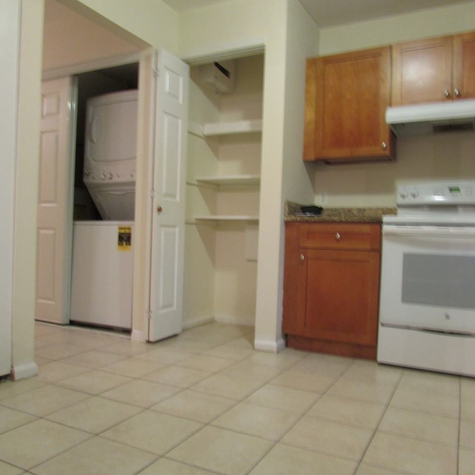 3514 Easton Drive - Photo 4 of 16