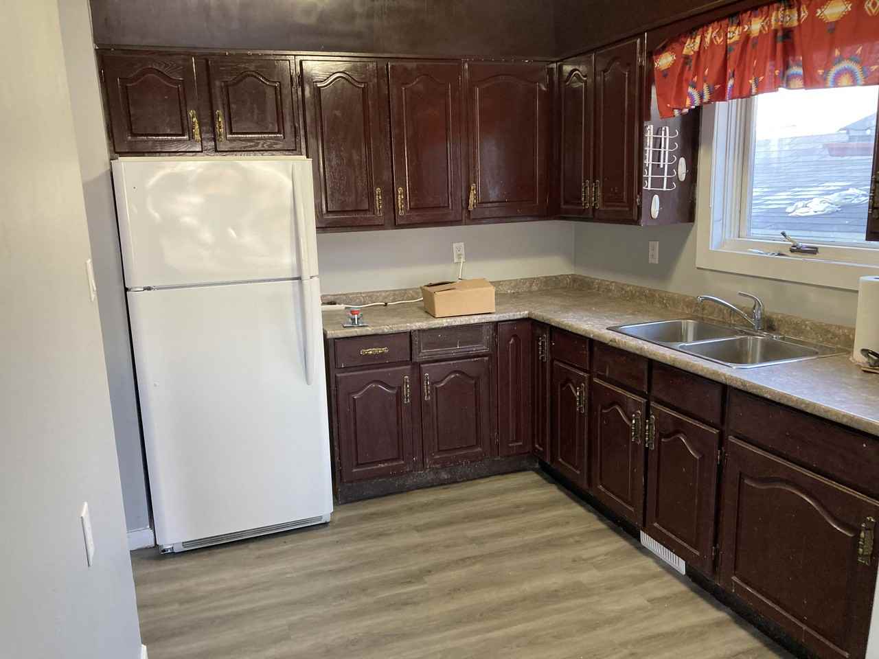 313 Avenue J South - Photo 3 of 11