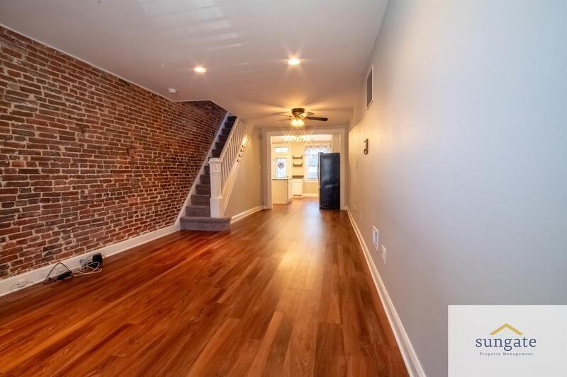 280 S Robinson St - Photo 3 of 15