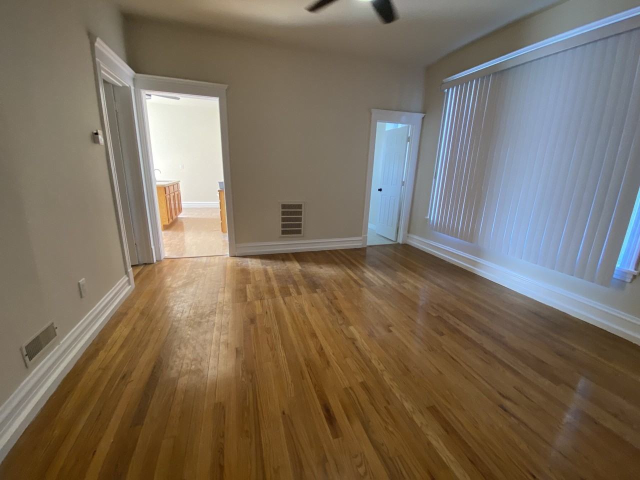 1325 N Homan Ave #2S - Photo 5 of 19