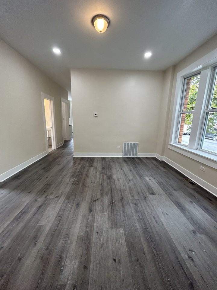 1317 N Homan Ave #1 - Photo 7 of 23