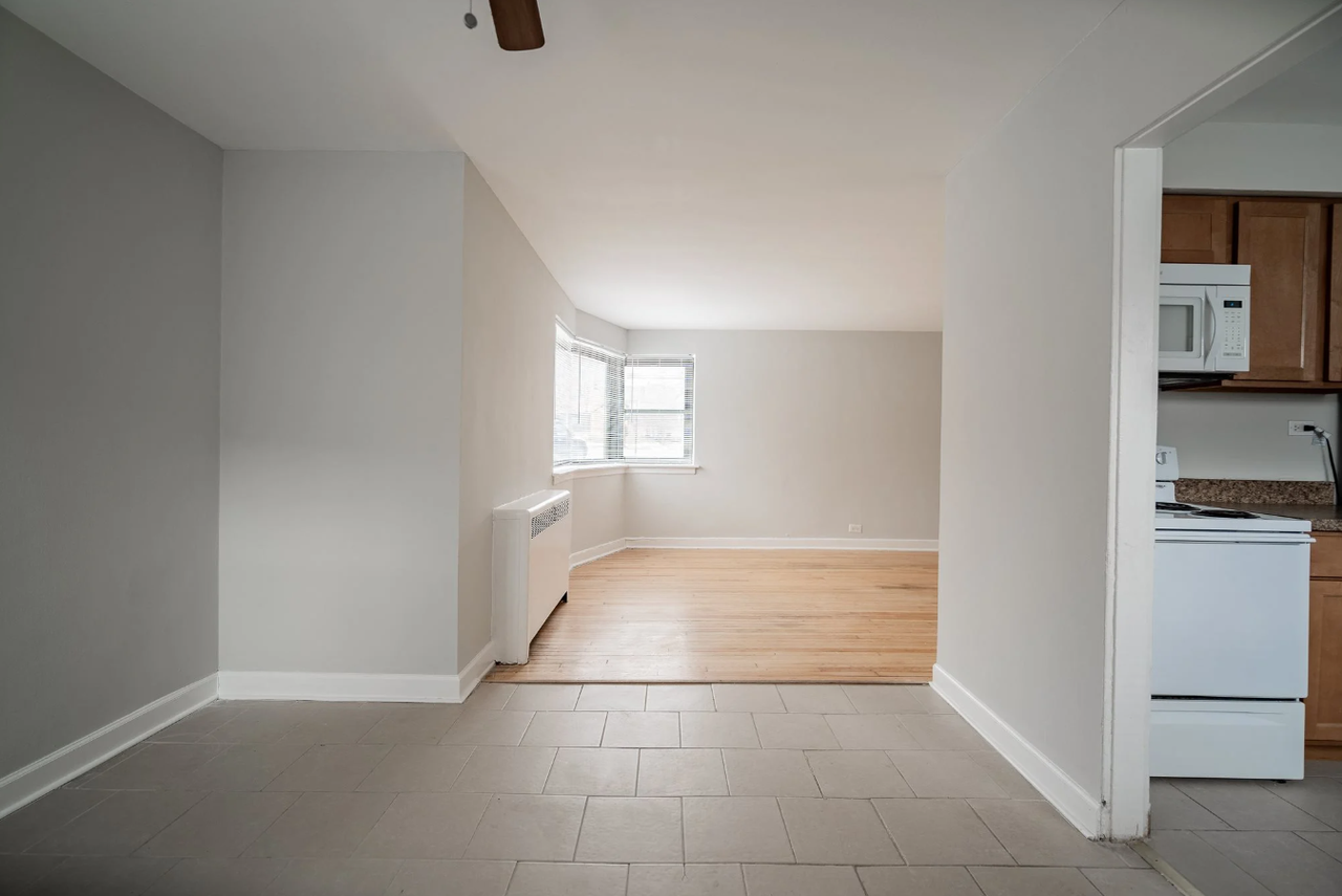 7349 N Sheridan Rd #N3 - Photo 5 of 20