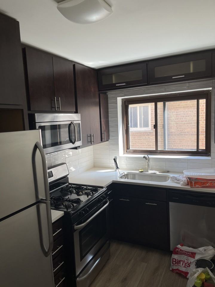 549 Sheridan Rd #A1 - Photo 2 of 20