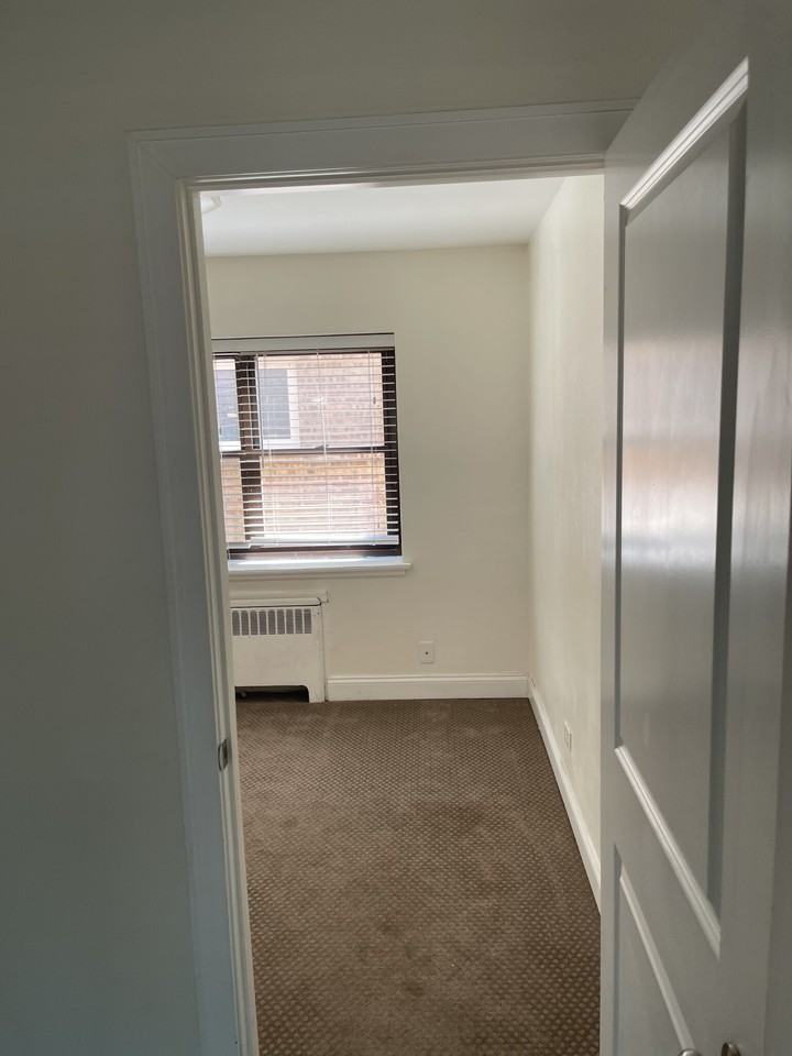 549 Sheridan Rd #A1 - Photo 4 of 20