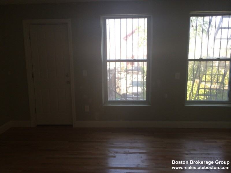 35 Forbes St #1 - Photo 2 of 11