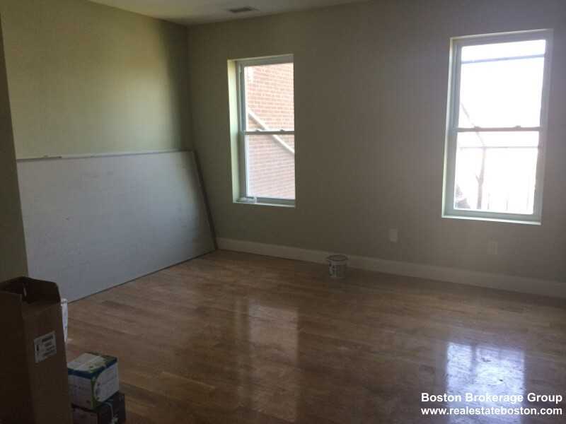 35 Forbes St #1 - Photo 7 of 11