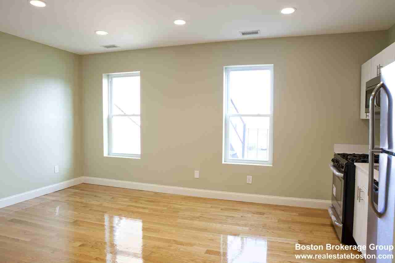 7 Kearsarge Ave #1 - Photo 4 of 10