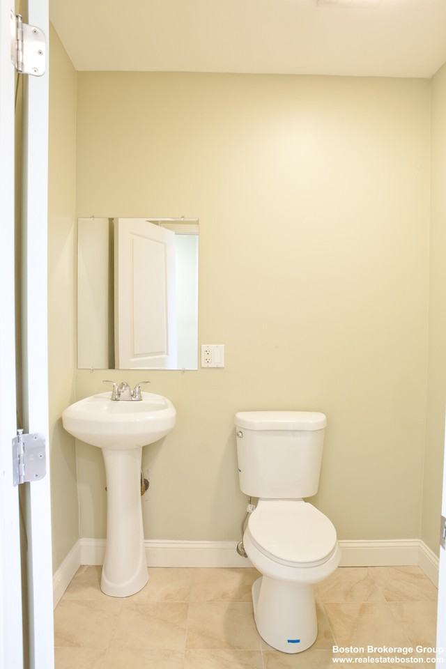 7 Kearsarge Ave #1 - Photo 5 of 10