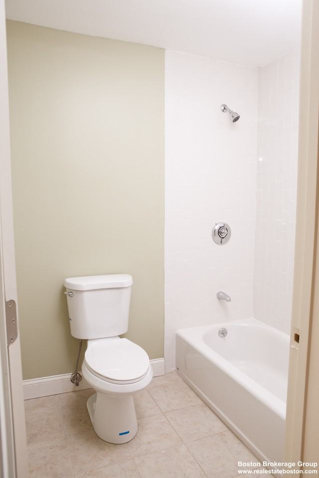 7 Kearsarge Ave #1 - Photo 6 of 10