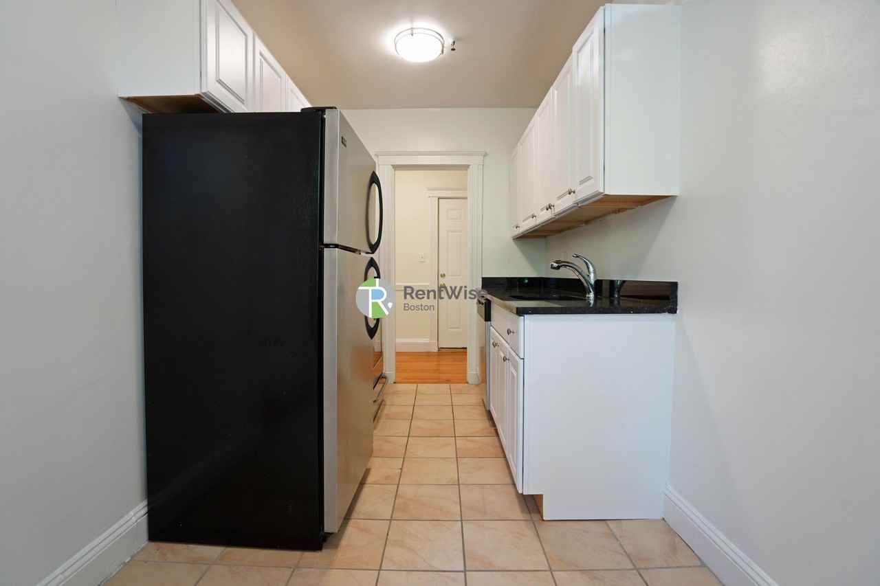 1850 Commonwealth Ave #36 - Photo 2 of 35