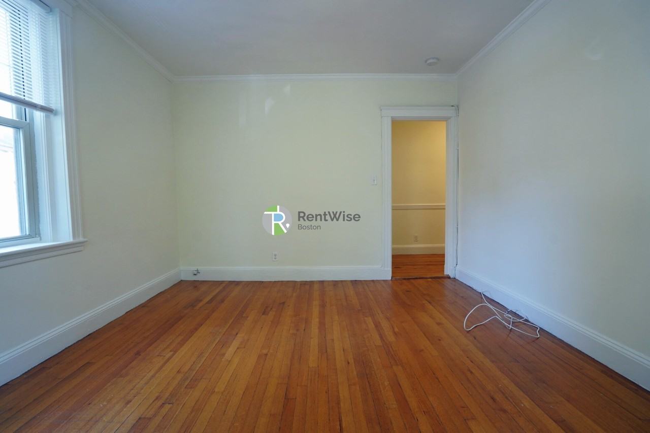 1850 Commonwealth Ave #36 - Photo 7 of 35