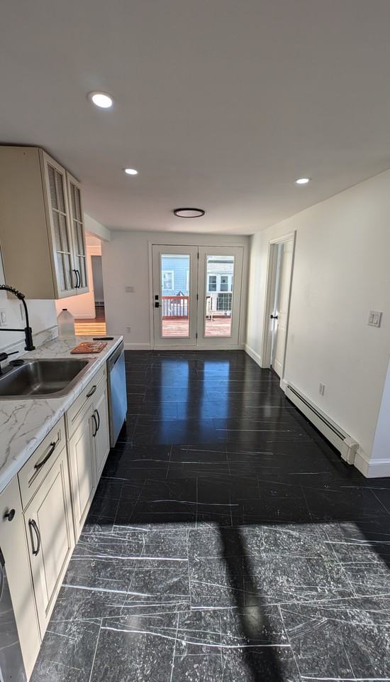 8 Crescent Hl #2 - Photo 4 of 24