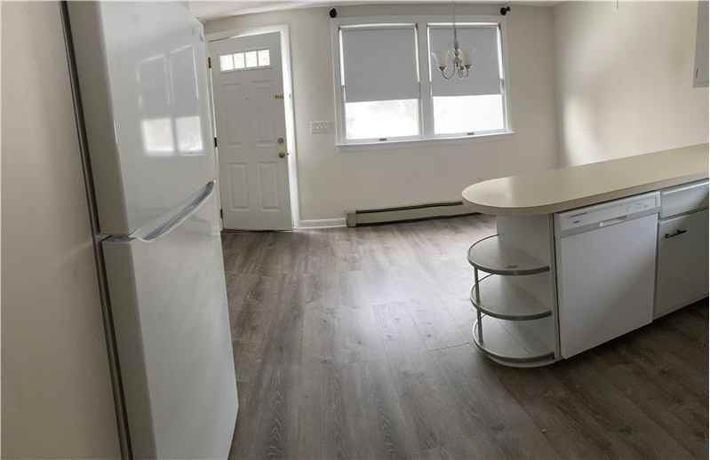 21 Cheney St - Photo 2 of 14