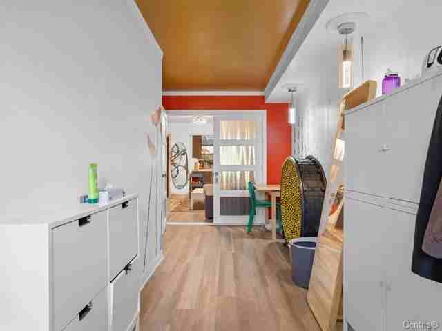 2507 Avenue Montclair - Photo 3 of 9
