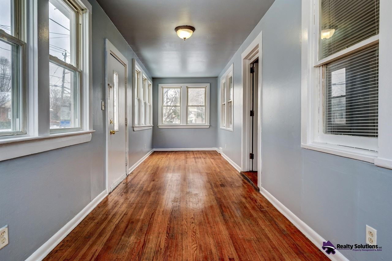 817 Union Ave #A - Photo 7 of 22