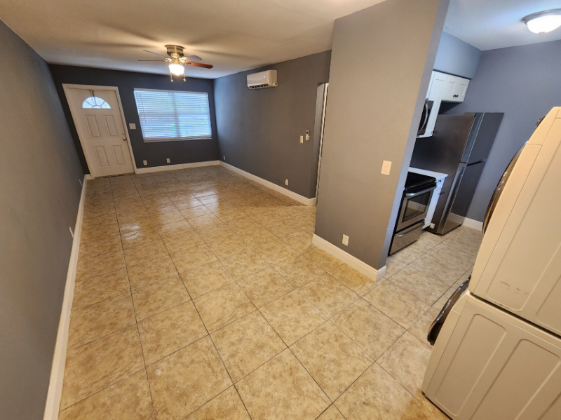 1200 Nw 58th Ter #C - Photo 4 of 11