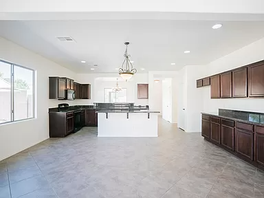 16958 W Rio Vista Ln - Photo 3 of 22