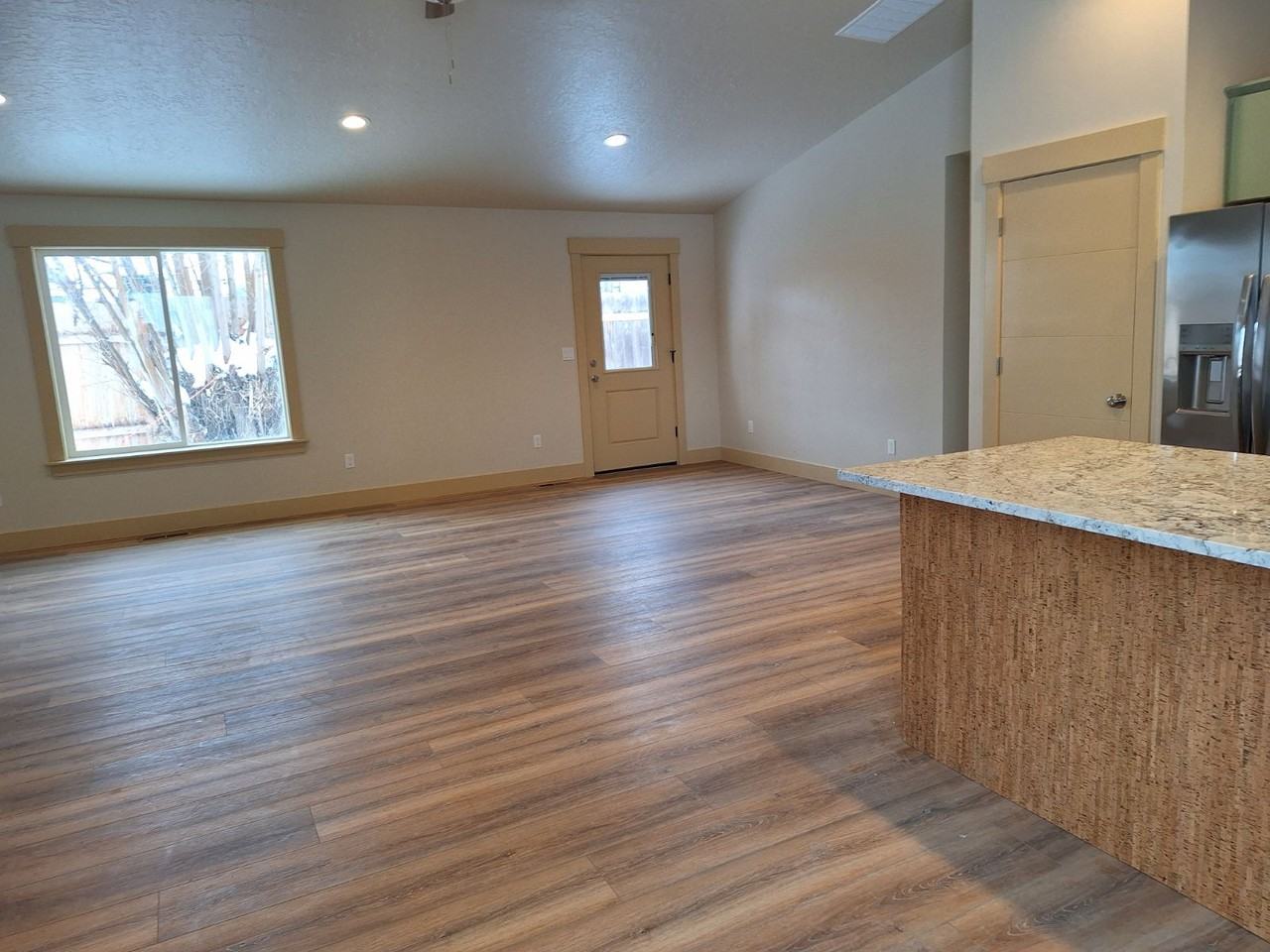 702 Smith Ave #1 - Photo 5 of 10