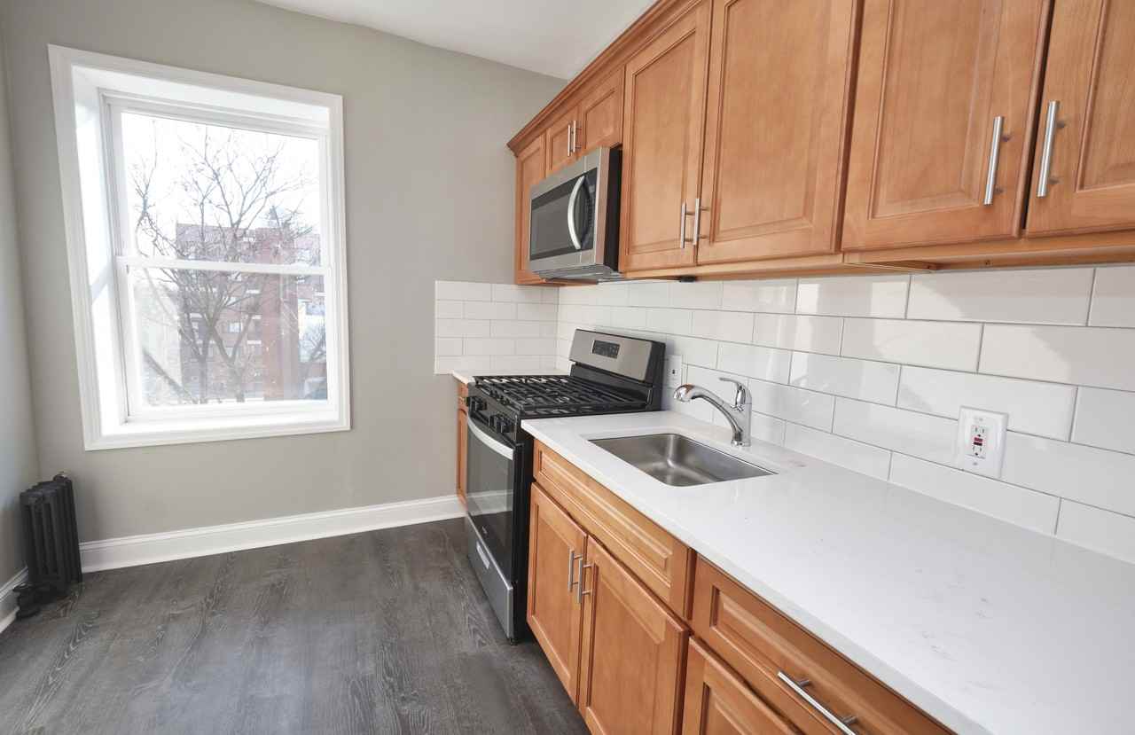 91-17 - Photo 2 of 10