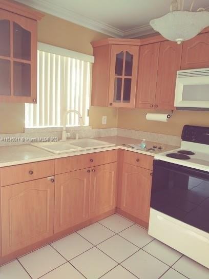 3021 W 76th St #C212 - Photo 2 of 8