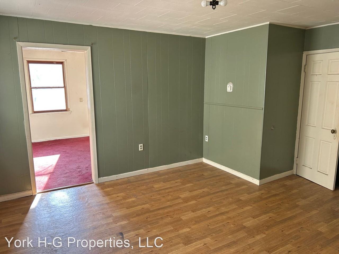 805 Front Street - Photo 3 of 7