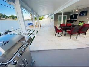 7729 Fairway Blvd - Photo 2 of 33