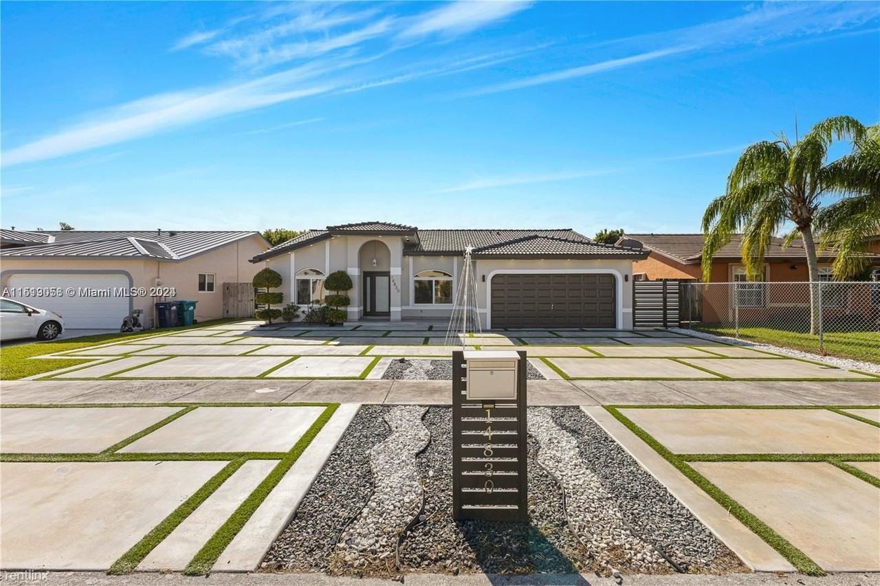 14830 Sw 172nd St - Photo 2 of 12