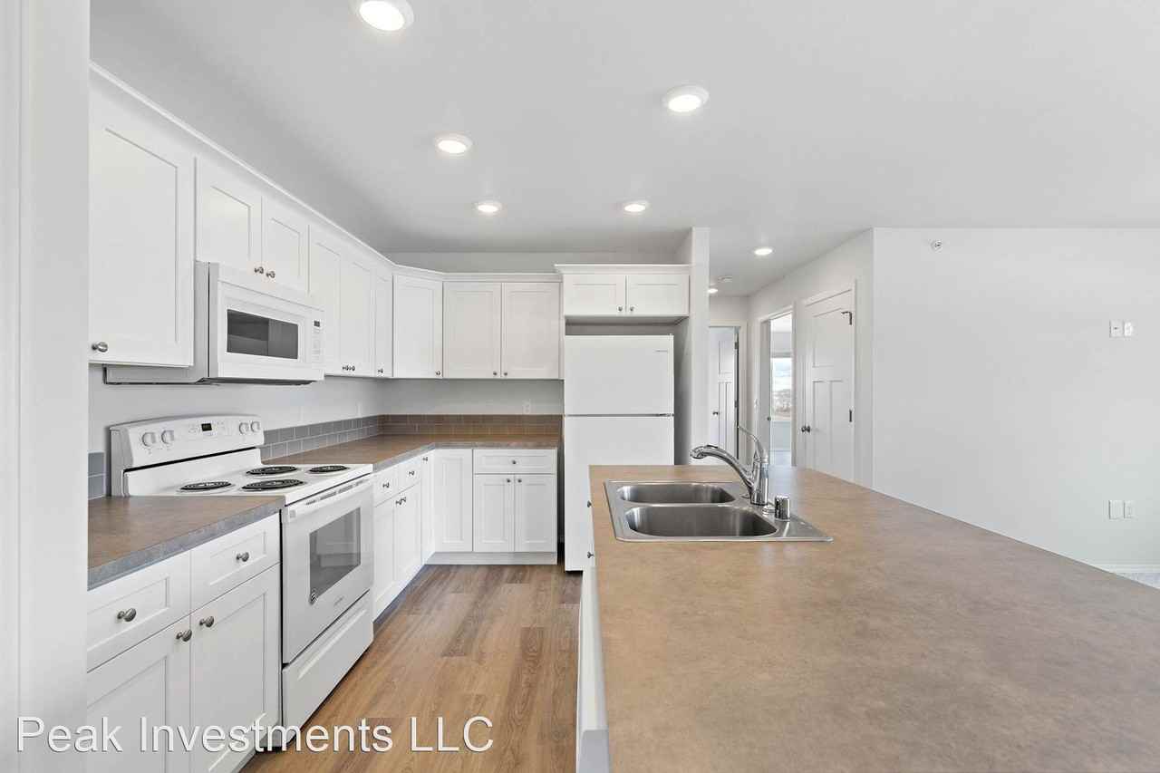 48 Water Lily Drive - Photo 3 of 10