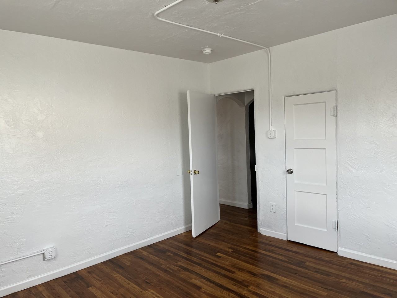 4409 9Th St Nw - Photo 3 of 50