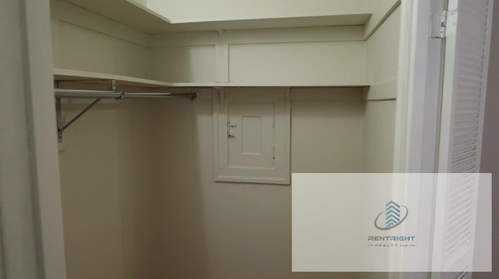 2129 N Dayton St #104 - Photo 4 of 12