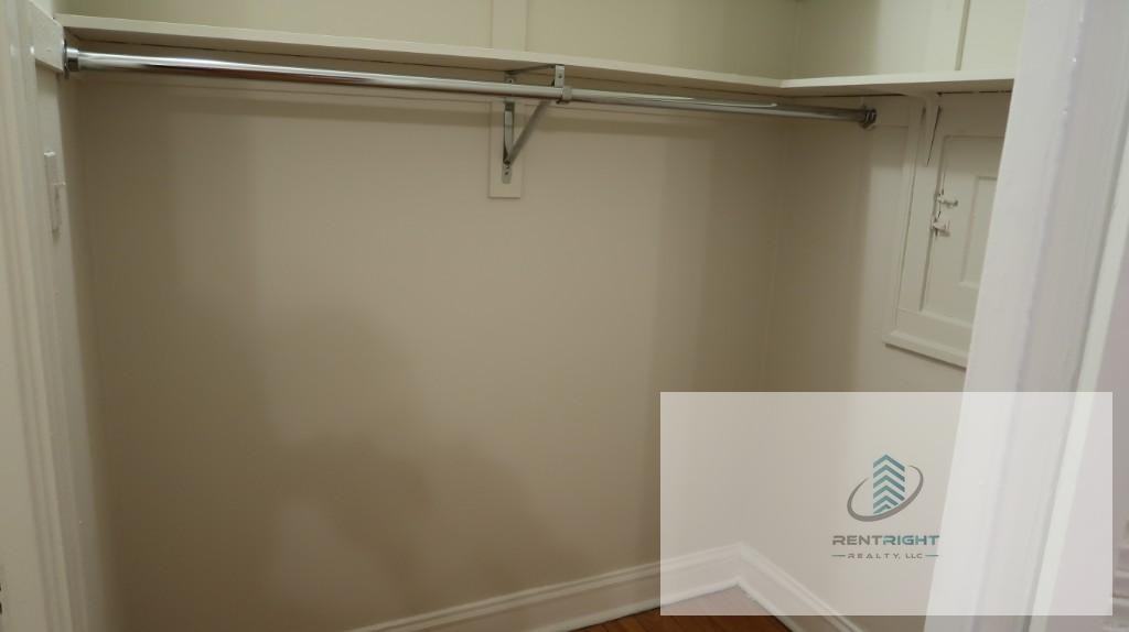 2129 N Dayton St #104 - Photo 5 of 12