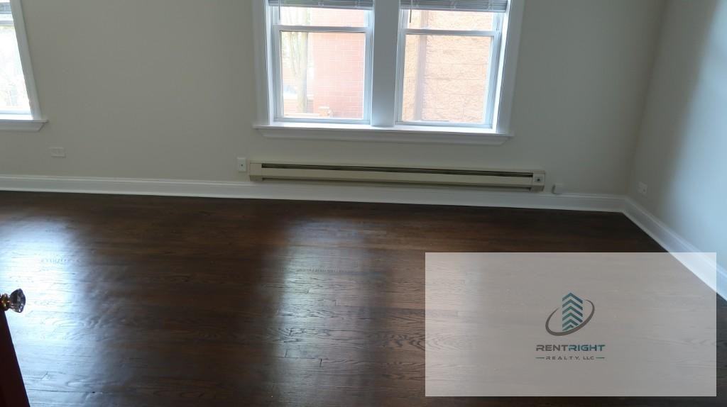 2129 N Dayton St #305 - Photo 3 of 16