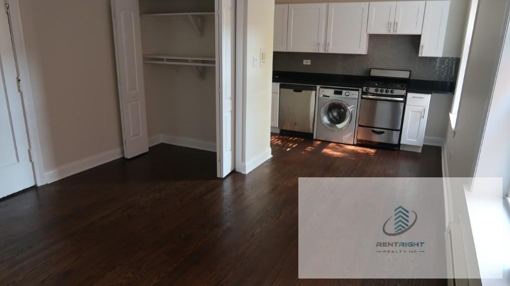 2129 N Dayton St #305 - Photo 5 of 16