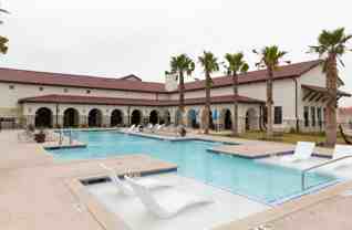 1700 S Heatherwilde Blvd #C1-05 - Photo 1 of 1