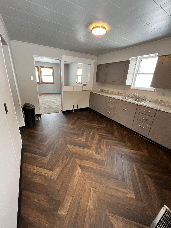 610 Grant Ave - Photo 3 of 6