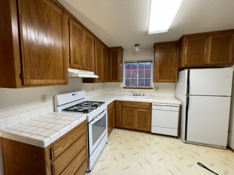 6340 Pryor St - Photo 2 of 10