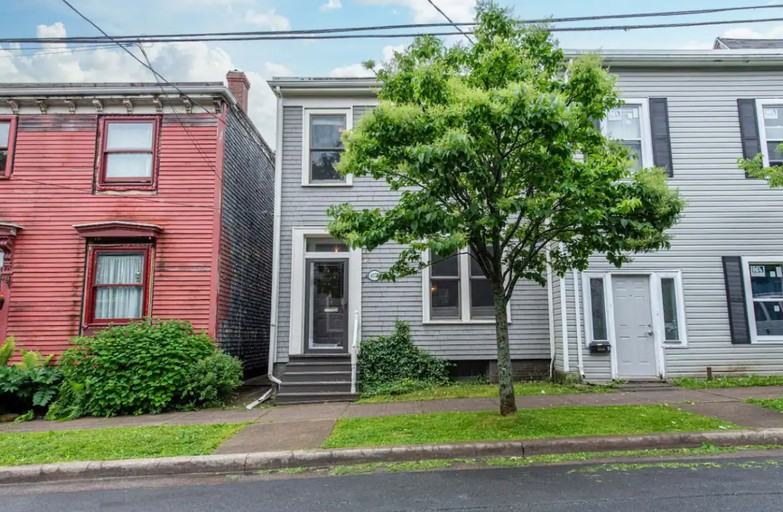 6078 Compton Ave, Halifax, NS B3K 1E7 3 Bedroom House for 2,500/month