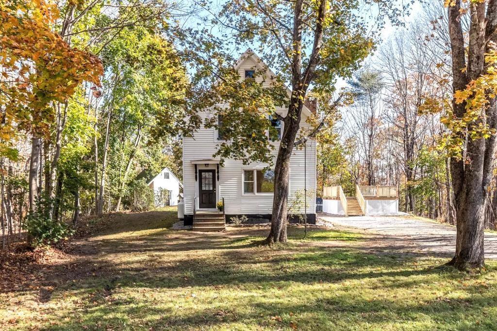 411 River Rd - Photo 2 of 36