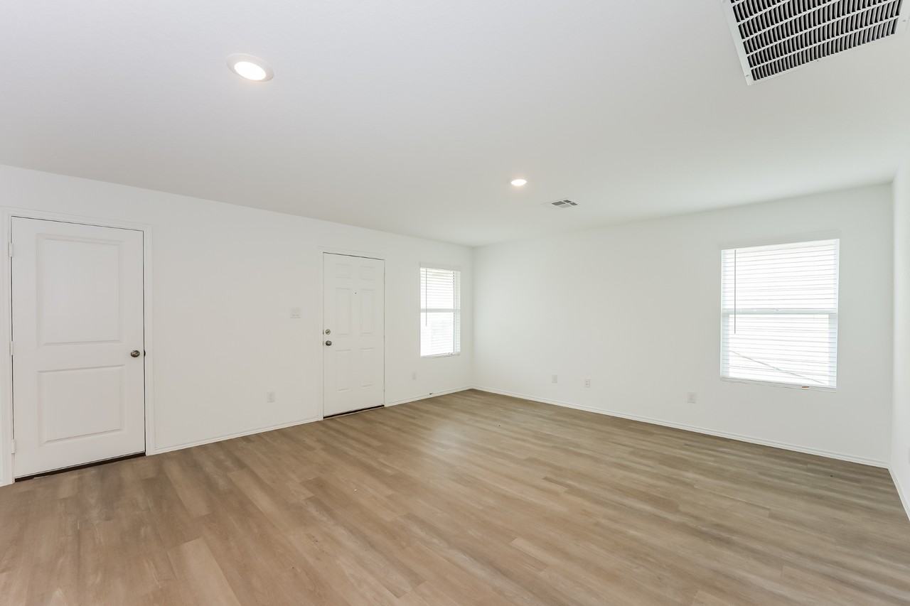 2915 2915 Ruby Xing - Photo 5 of 28