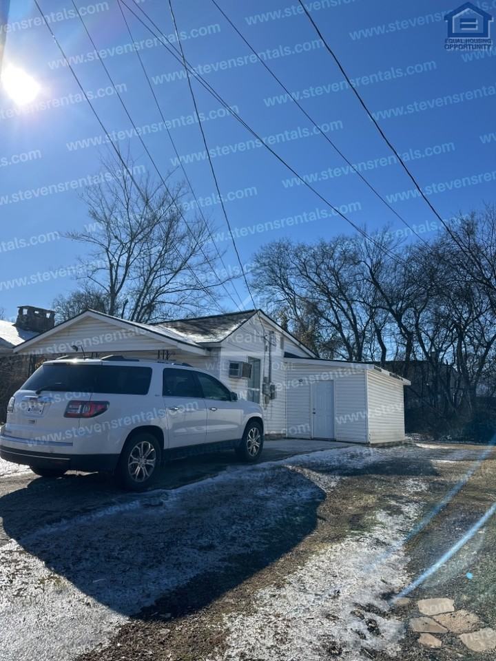 2723 Cannon Ave - Photo 2 of 21