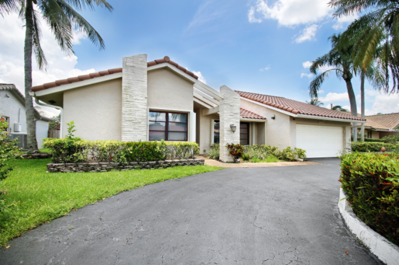 10404 Nw 5th Mnr