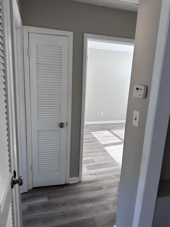 657 Aubrey Dr #1 - Photo 5 of 17