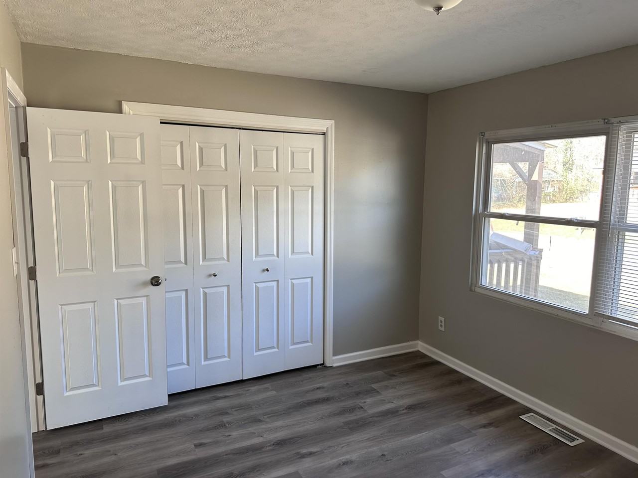 657 Aubrey Dr #1 - Photo 6 of 17