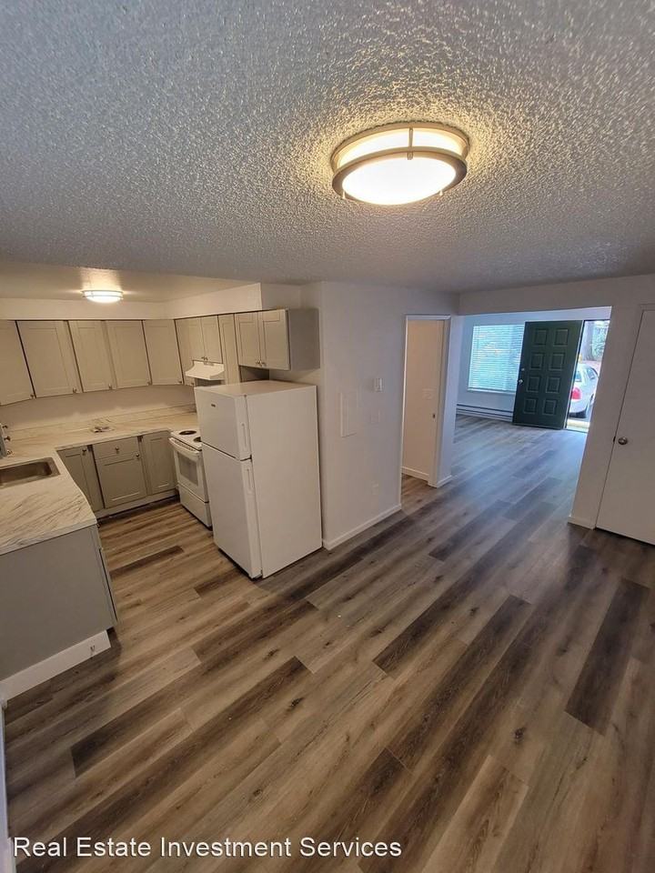 Rivercrest Townhomes 721 2nd Ave. NE - Photo 2 of 9