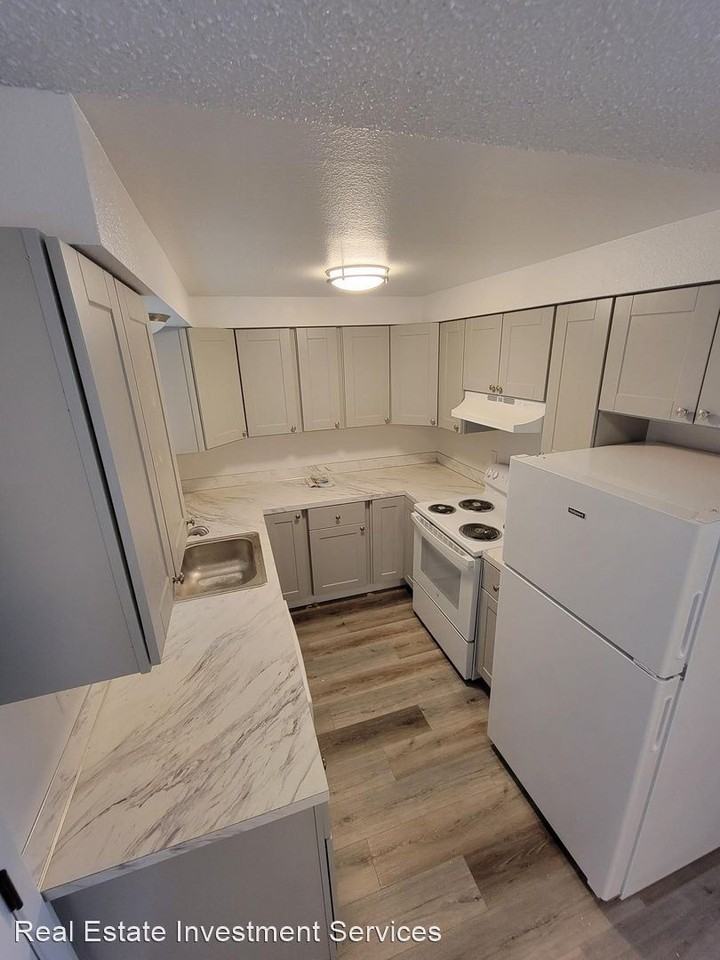 Rivercrest Townhomes 721 2nd Ave. NE - Photo 3 of 9