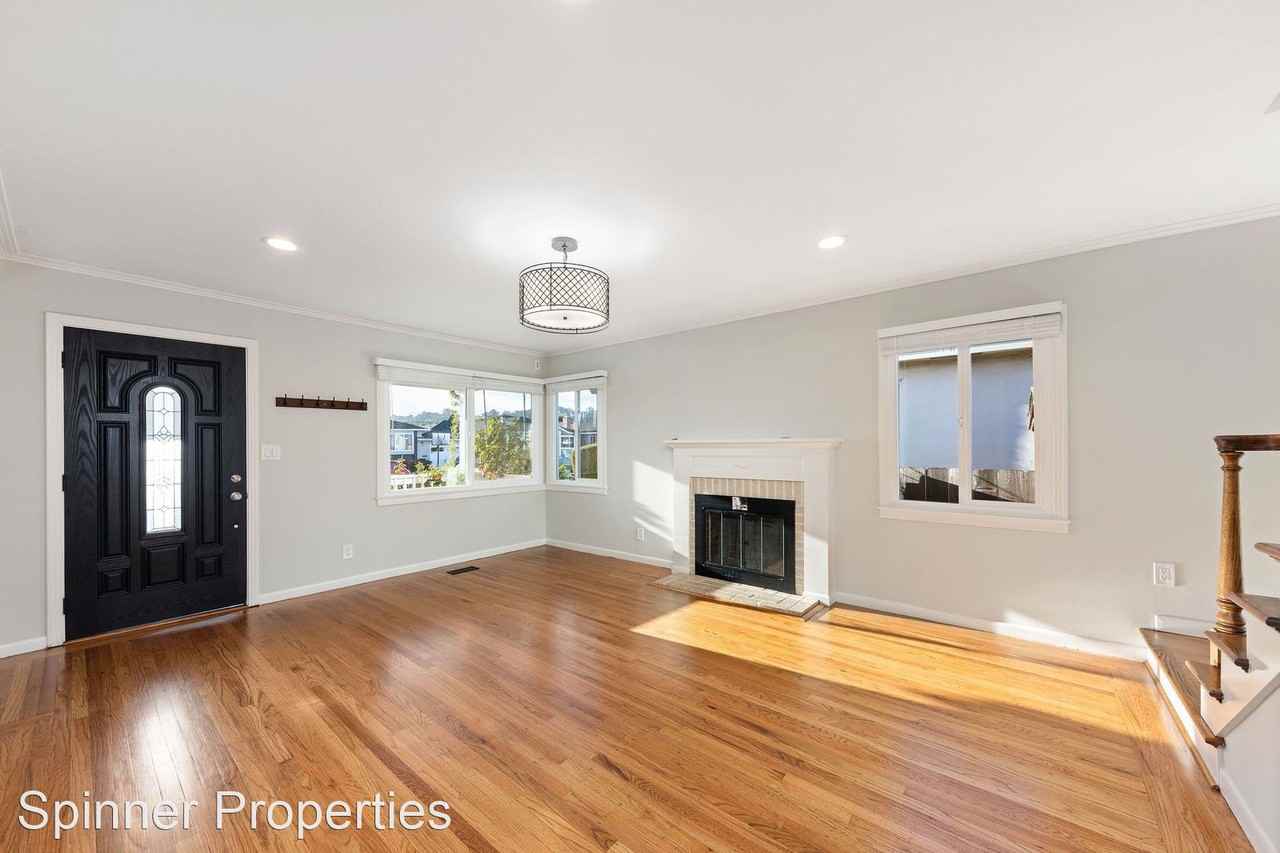 217 Del Rosa Way - Photo 2 of 16