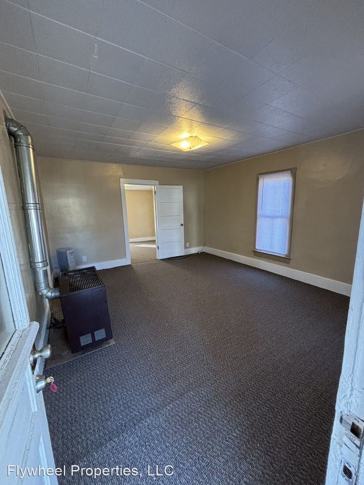 720 Lincoln Ave - Photo 2 of 21