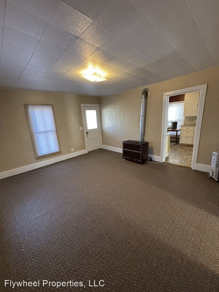 720 Lincoln Ave - Photo 3 of 21