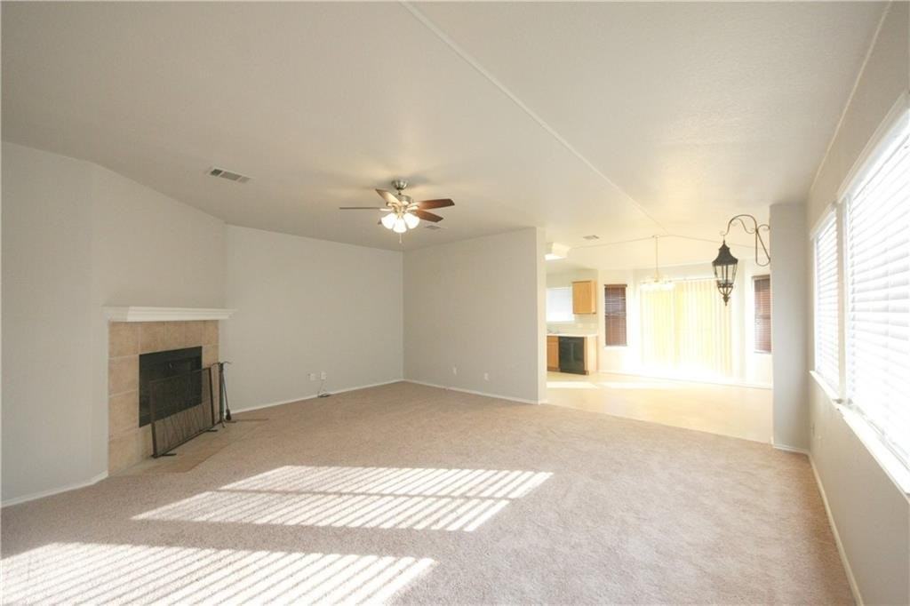 2001 Charlotte Way - Photo 3 of 8